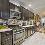 Pittsburgh Vacation Rental In Lawrenceville!