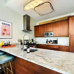 Hostwise Stays -The Washington At Chatham - Gym - Free Garage Parking - City Views - More