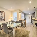 Pittsburgh Home Walkable Location!