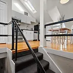 Skyline At Your Door - Studio With A View