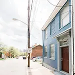 -- Agh Walkable - Free Parking - Washer & Dryer --