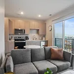 Cozysuites Roomy 1Br, Lawrenceville