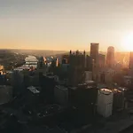 The Pittsburgh Hideaway-Amazing View-3 Bedrooms
