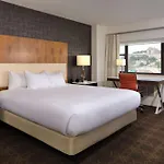Doubletree By Hilton Hotel & Suites Pittsburgh Downtown