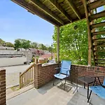 Great Two Bedroom W Off Street Parking To Explore The City Close To Downtown Airport Ballparks