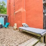 New Garden Apartment In South Shore!