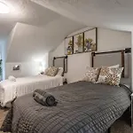 Carey Chateau - Bright And Cozy 3Br Home
