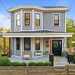 Fantastic Family Home In Central Mount Washington