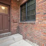 The Walnut Suites - The Secluded Suite