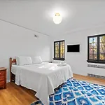 The Walnut Suites - The Family Suite