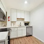 3 Bedhome In Upper Lawrenceville
