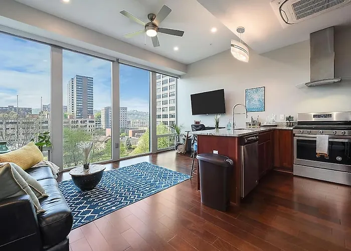 Hostwise Stays - The Washington At Chatham - Free Garage Parking Across From Ppg Arena
