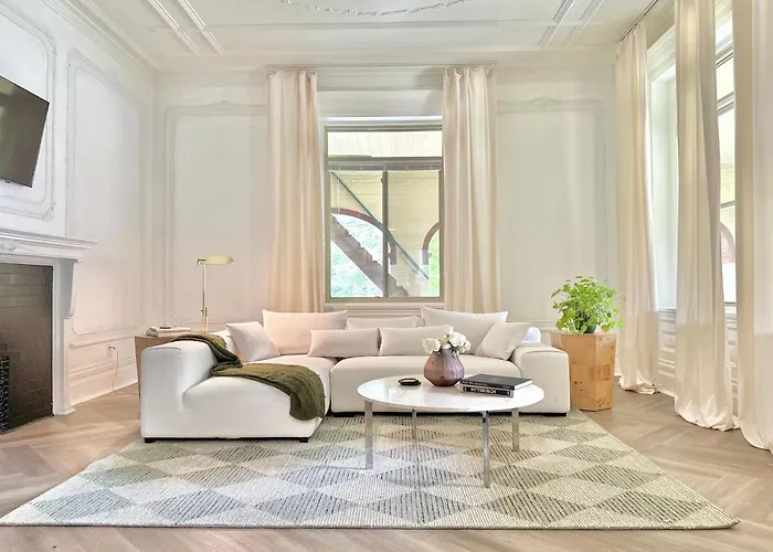 The Elliott Hotel At Highland Park By Luxe Pgh