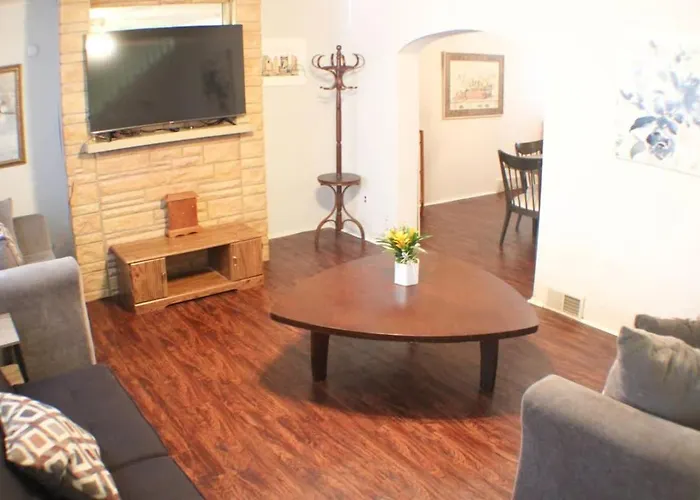 Massive 4 Bed House-Short Walk To Amazing View