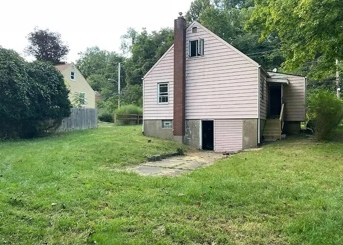 Cozy 4 Bd House In Pitt