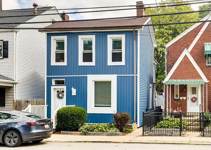 Pet-Friendly Home - 100 Feet To Walnut Street