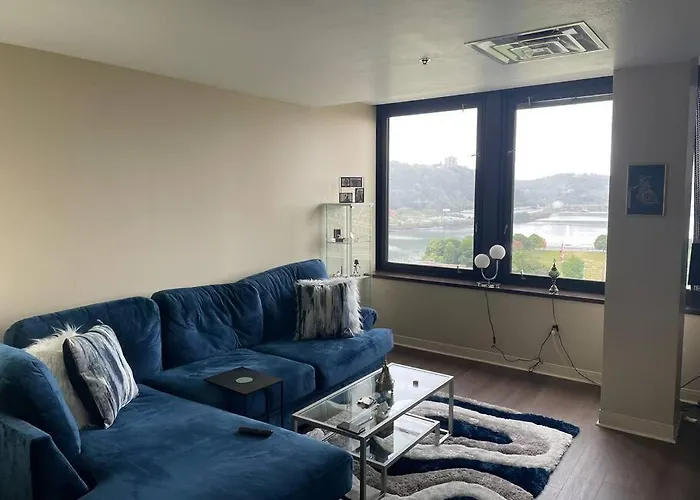 Luxury Apt At The Point Easy Access To And From Downtown 24-7 Parking