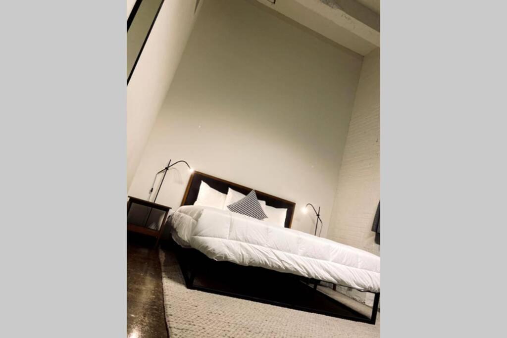 3e-spacious Close To Pitt/cmu/carlow, Sleeps 4