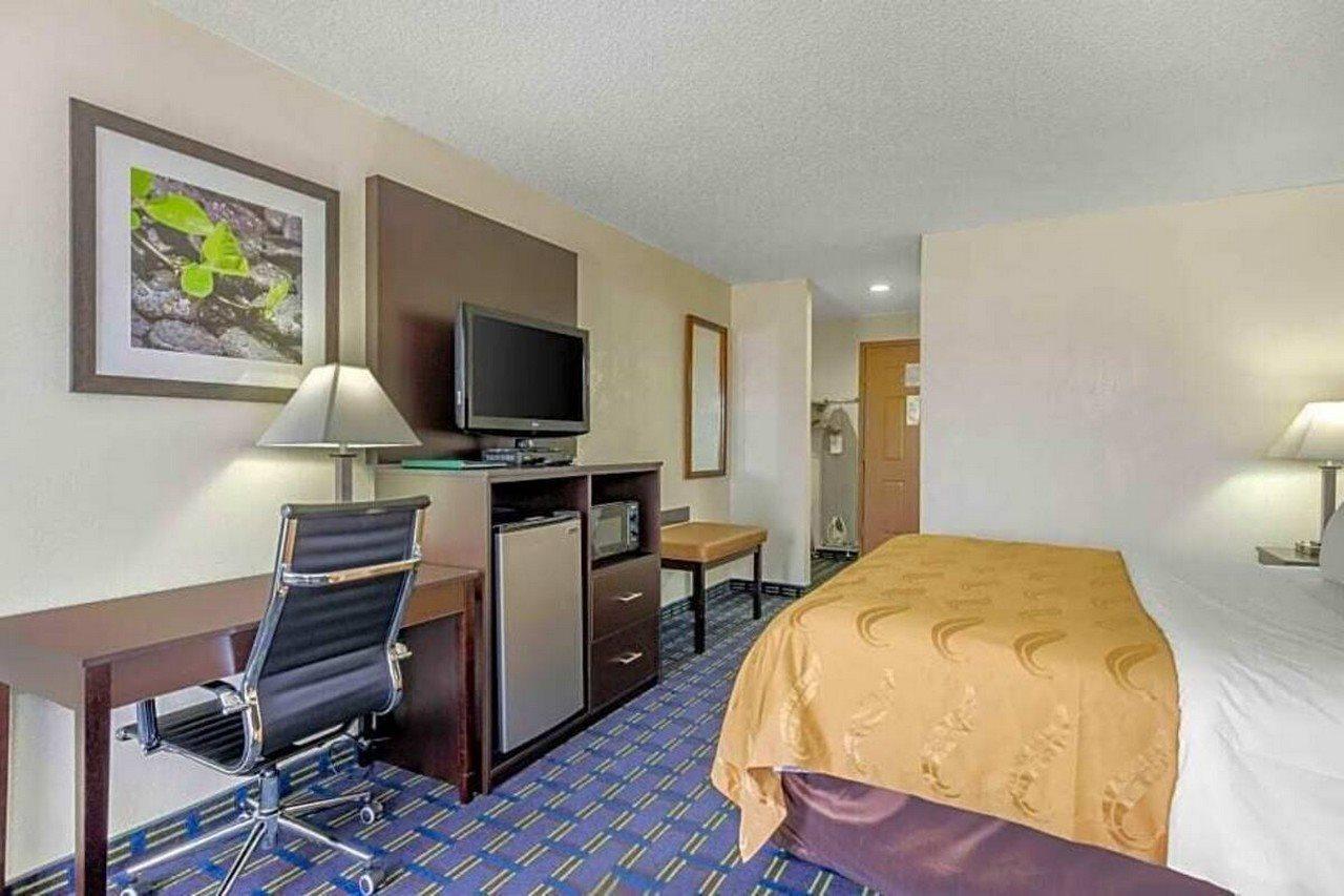 Hotel Quality Center Pittsburgh