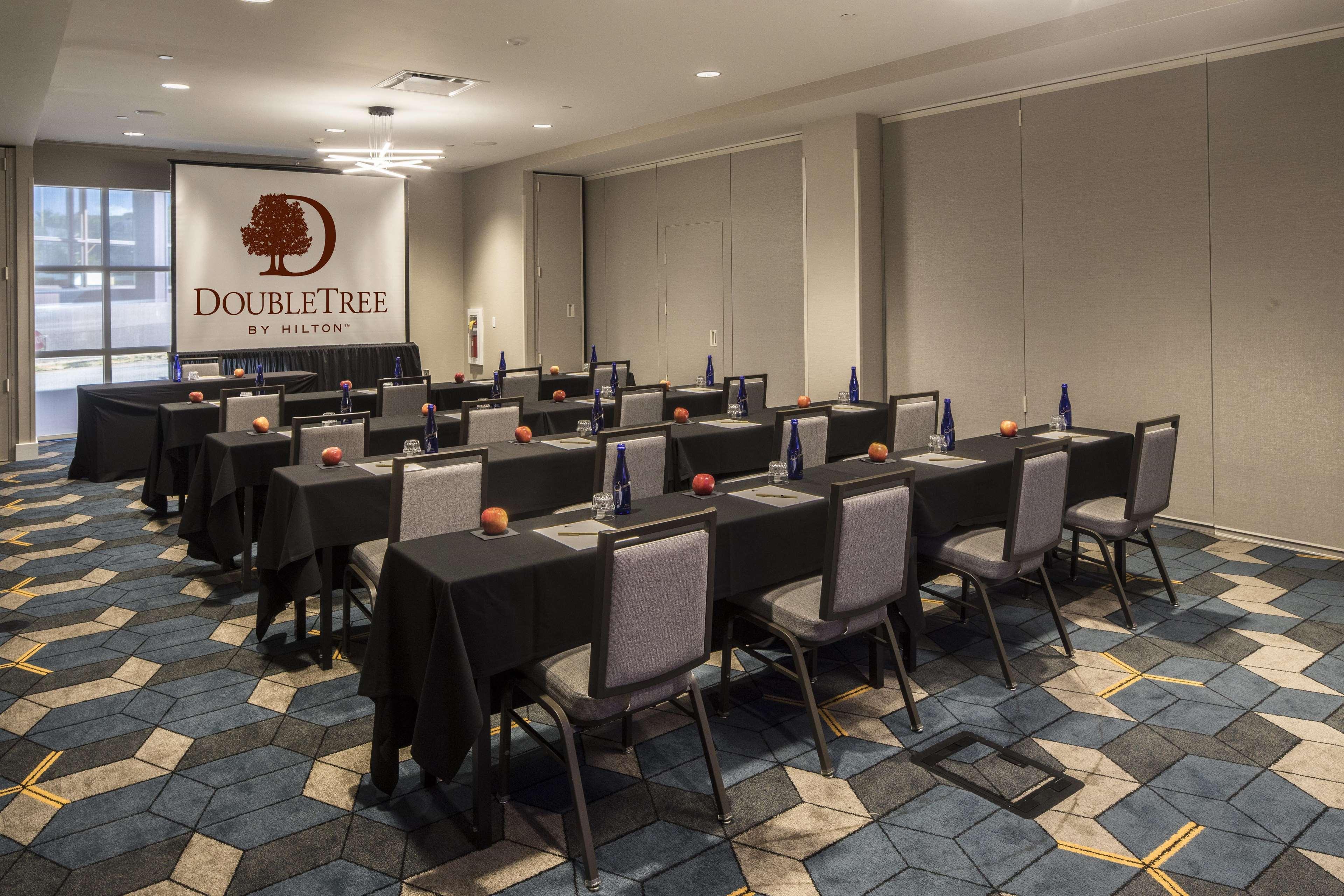 Doubletree By Hilton & Downtown Hotel