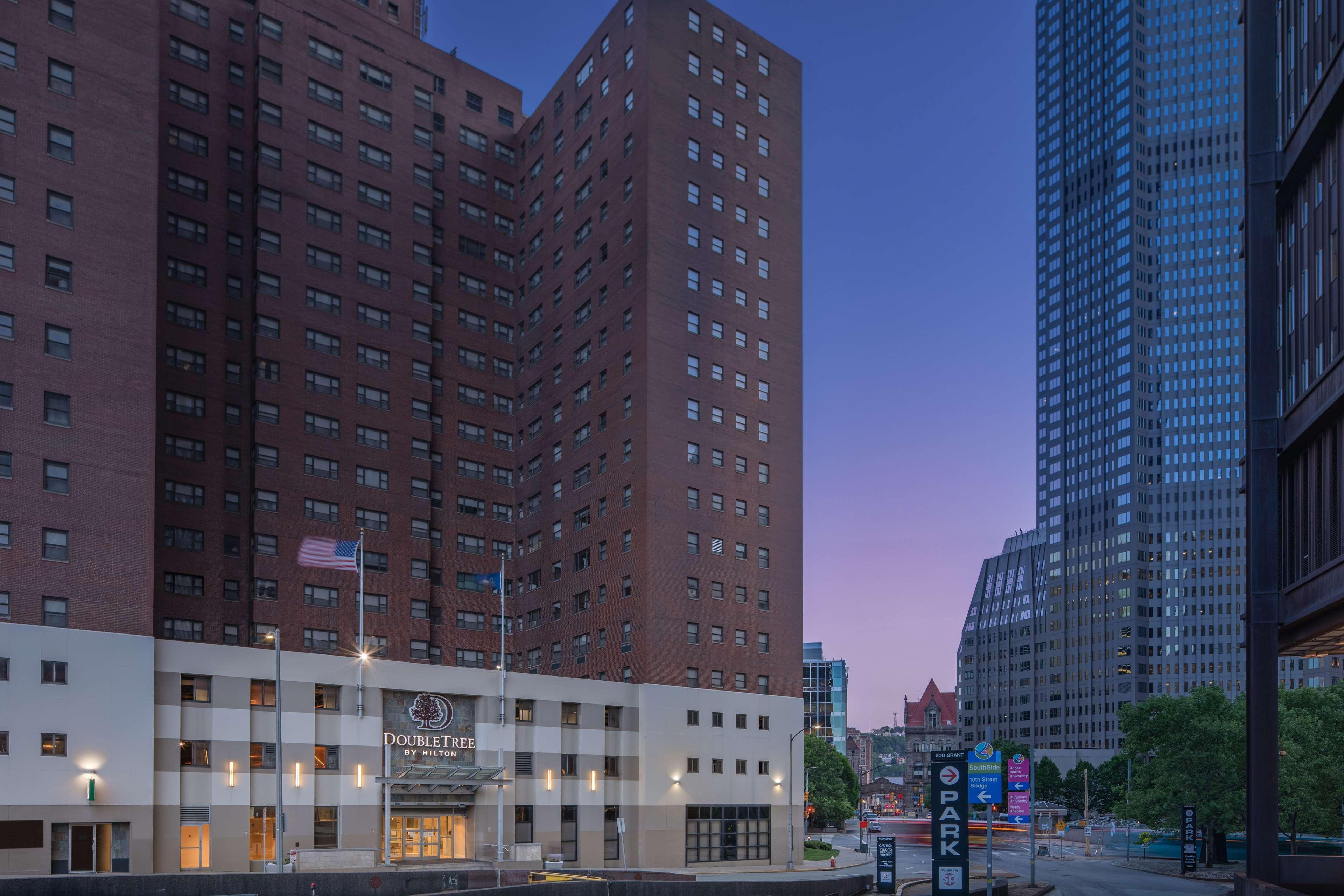 Hotel Doubletree By Hilton & Downtown 3*