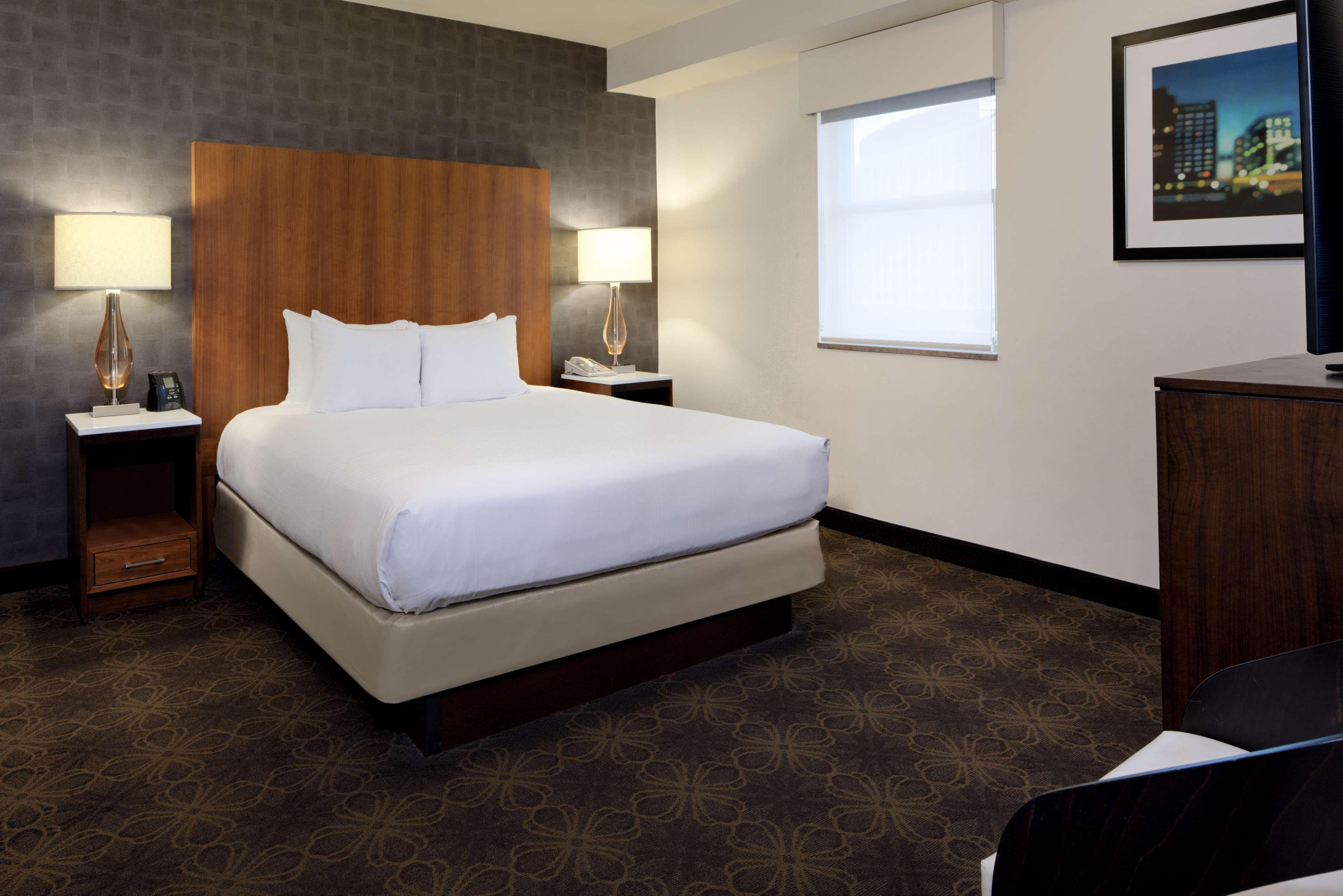 Hotel Doubletree By Hilton & Downtown