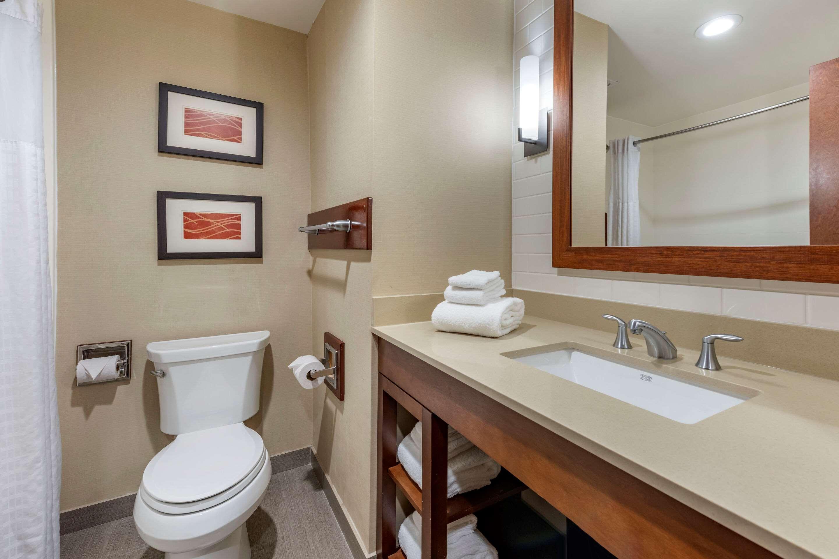 Hotel Comfort & South Pittsburgh