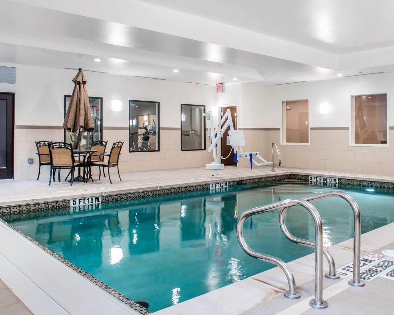 Hotel Comfort & South Pittsburgh