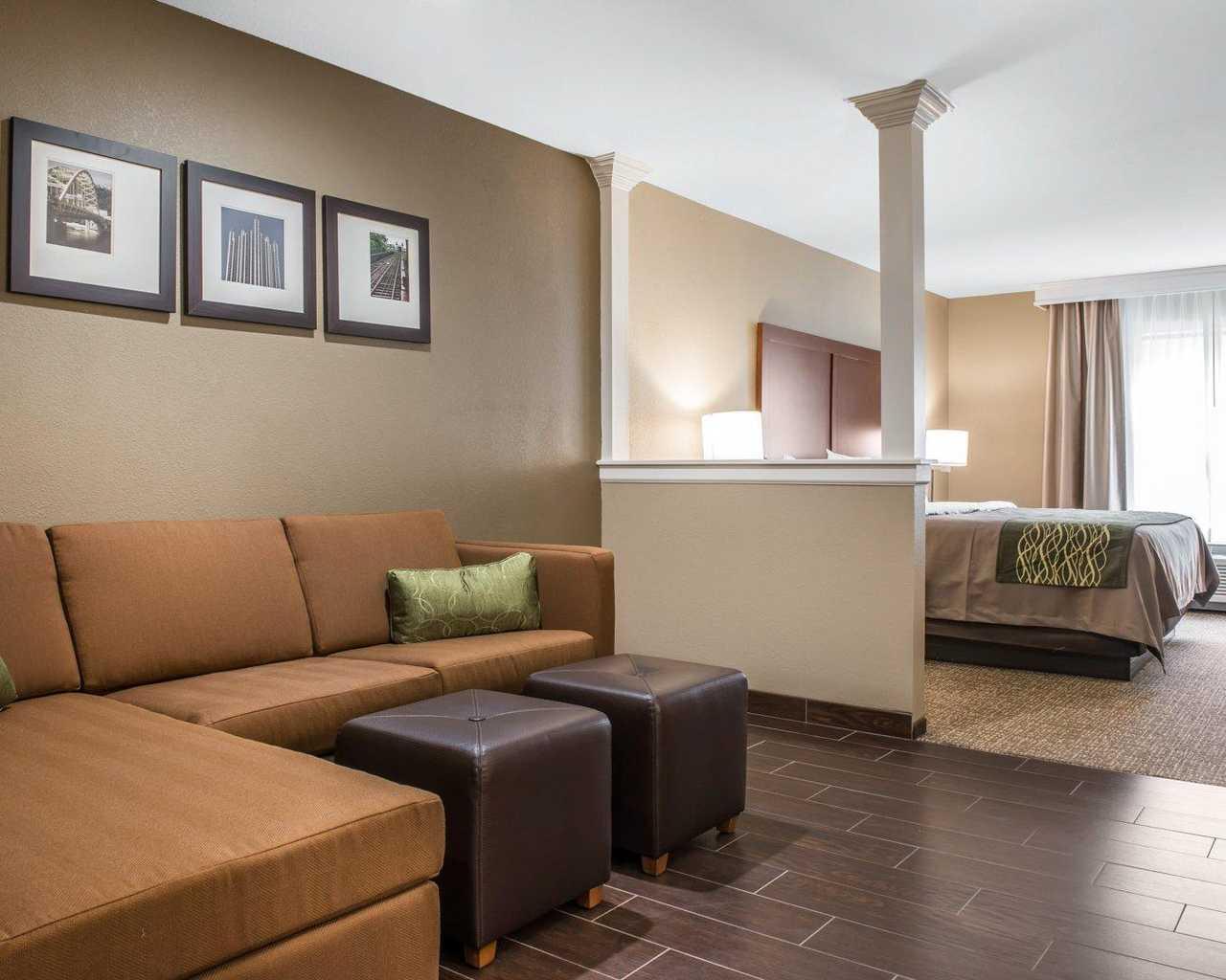 Hotel Comfort & South