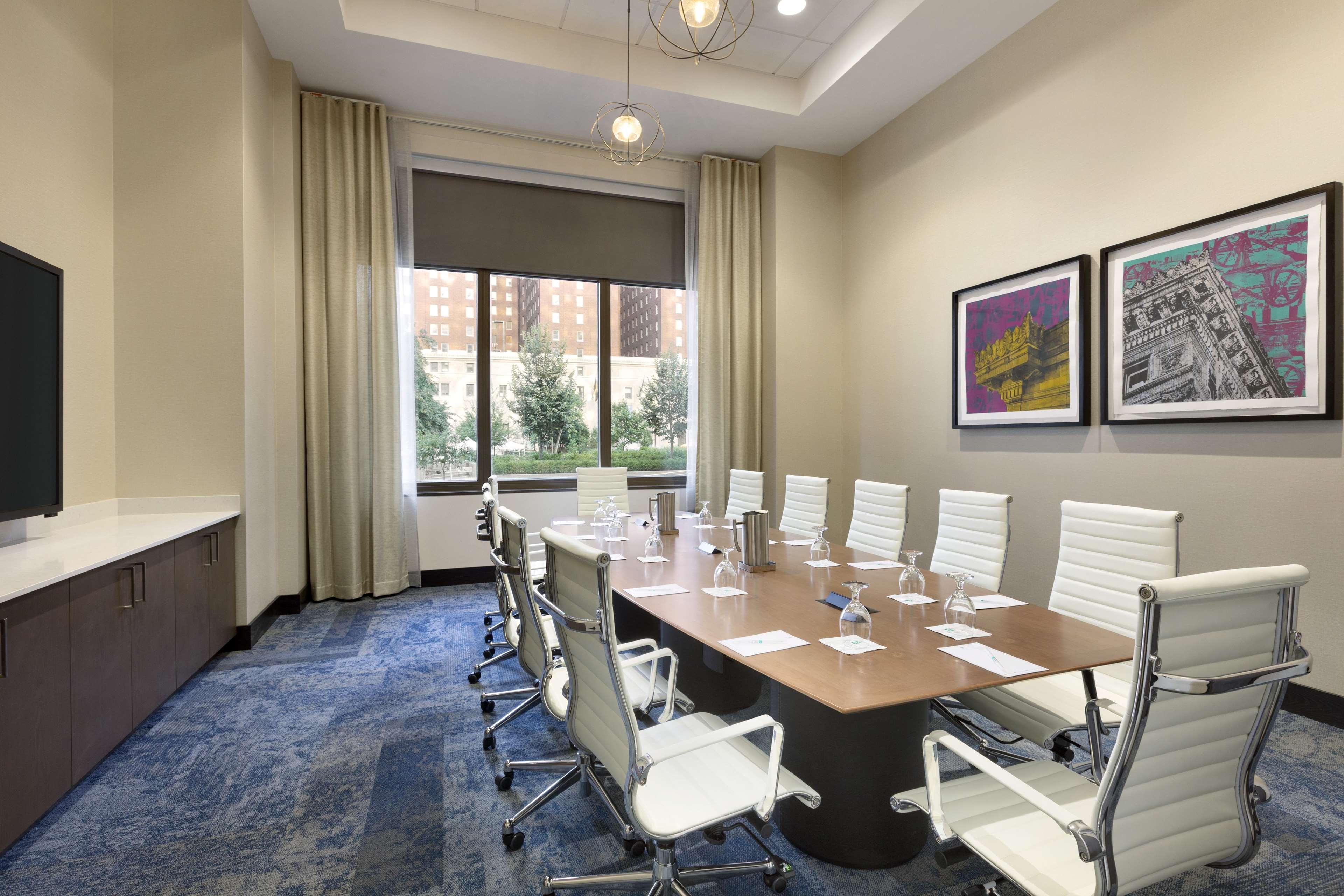Embassy Pittsburgh-downtown Hotel 4*