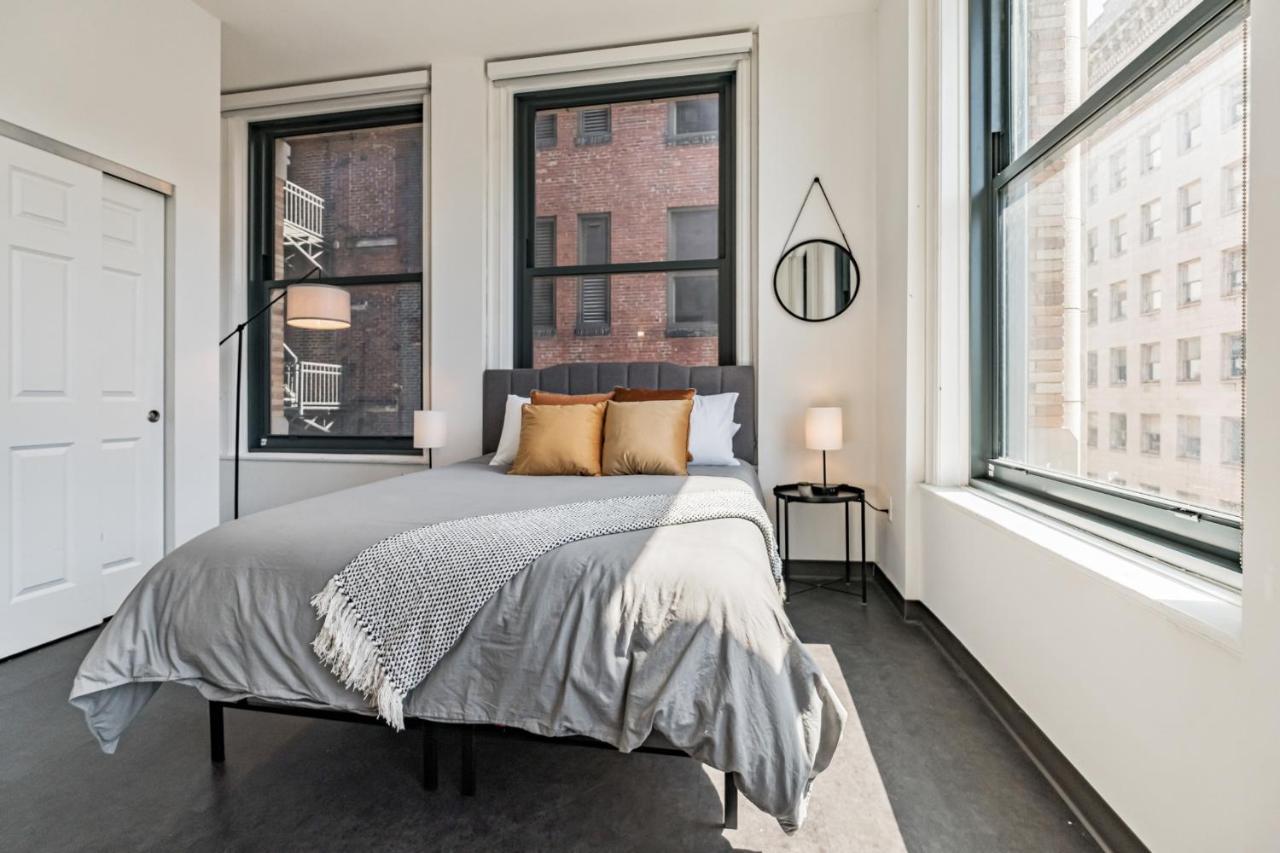 Apartment Frontdesk 209 9th St Apts Cultural Dist *