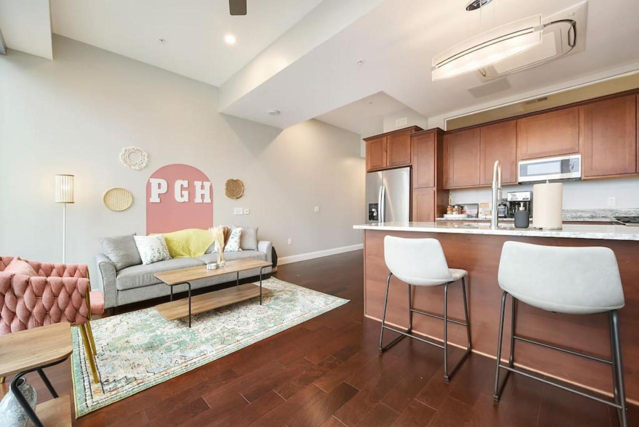 Hostwise Stays - The Washington At Chatham - Free Parking, Private Gym, Skyline Views! Apartamento *