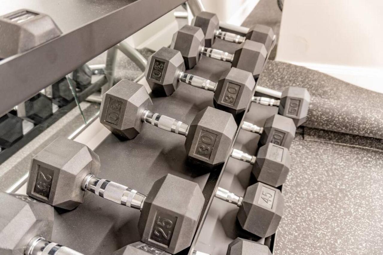 Apartamento Hostwise Stays - The Washington At Chatham - Free Parking, Private Gym, Skyline Views! *
