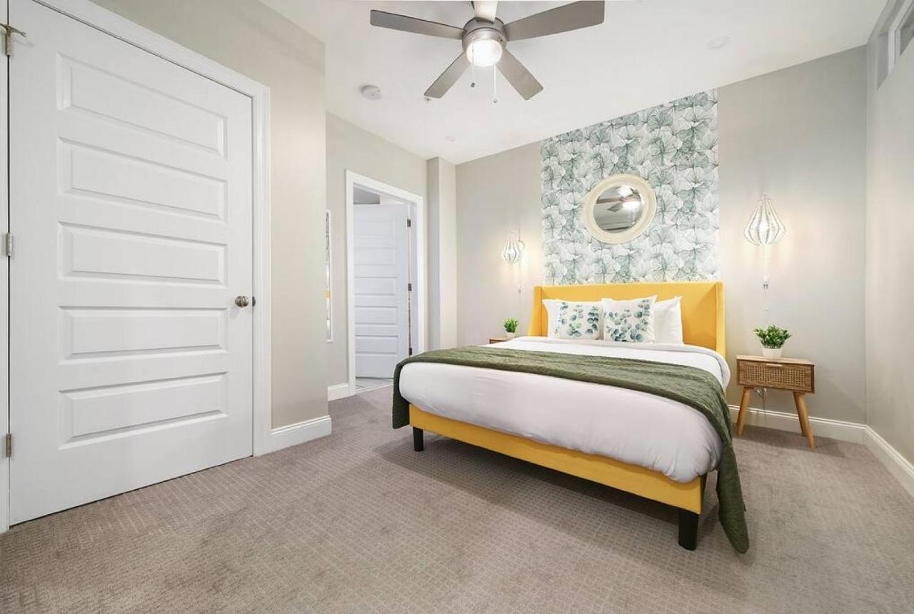 Apartamento Hostwise Stays - The Washington At Chatham - Free Parking, Private Gym, Skyline Views!