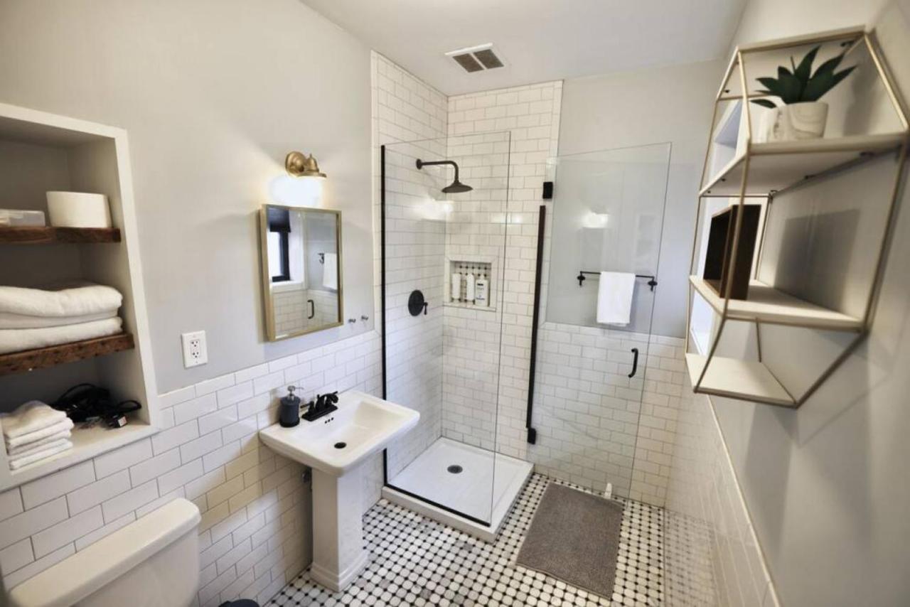Apartment Hostwise - The Ohioan - Beautiful Brick Apt, Minutes To Downtown! *