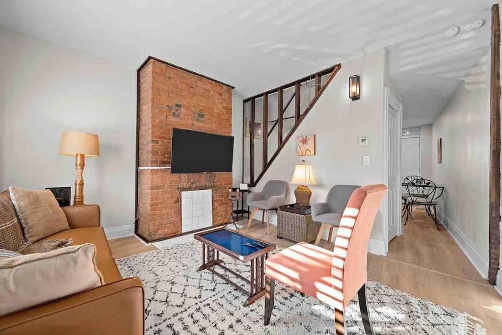 Holiday home Hip And Bright Lawerenceville 2 Bed Easy Parking Pittsburgh