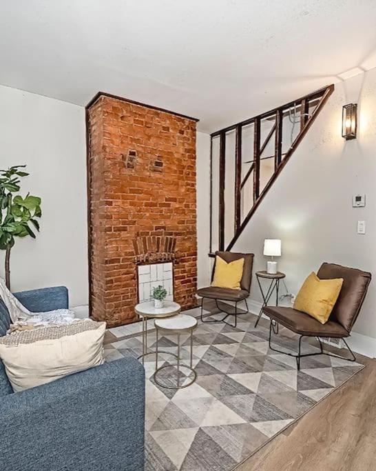 Hip And Bright Lawerenceville 2 Bed Easy Parking Pittsburgh