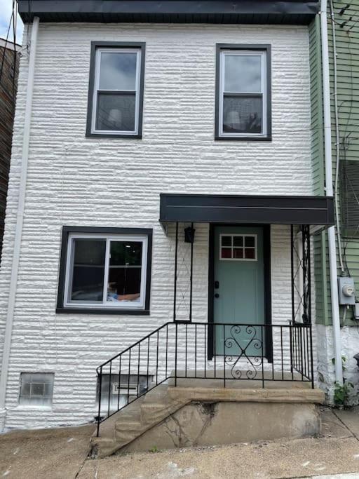 Hip And Bright Lawerenceville 2 Bed Easy Parking Holiday home