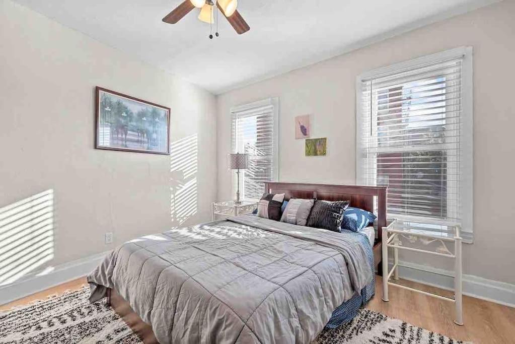 Hip And Bright Lawerenceville 2 Bed Easy Parking Holiday home