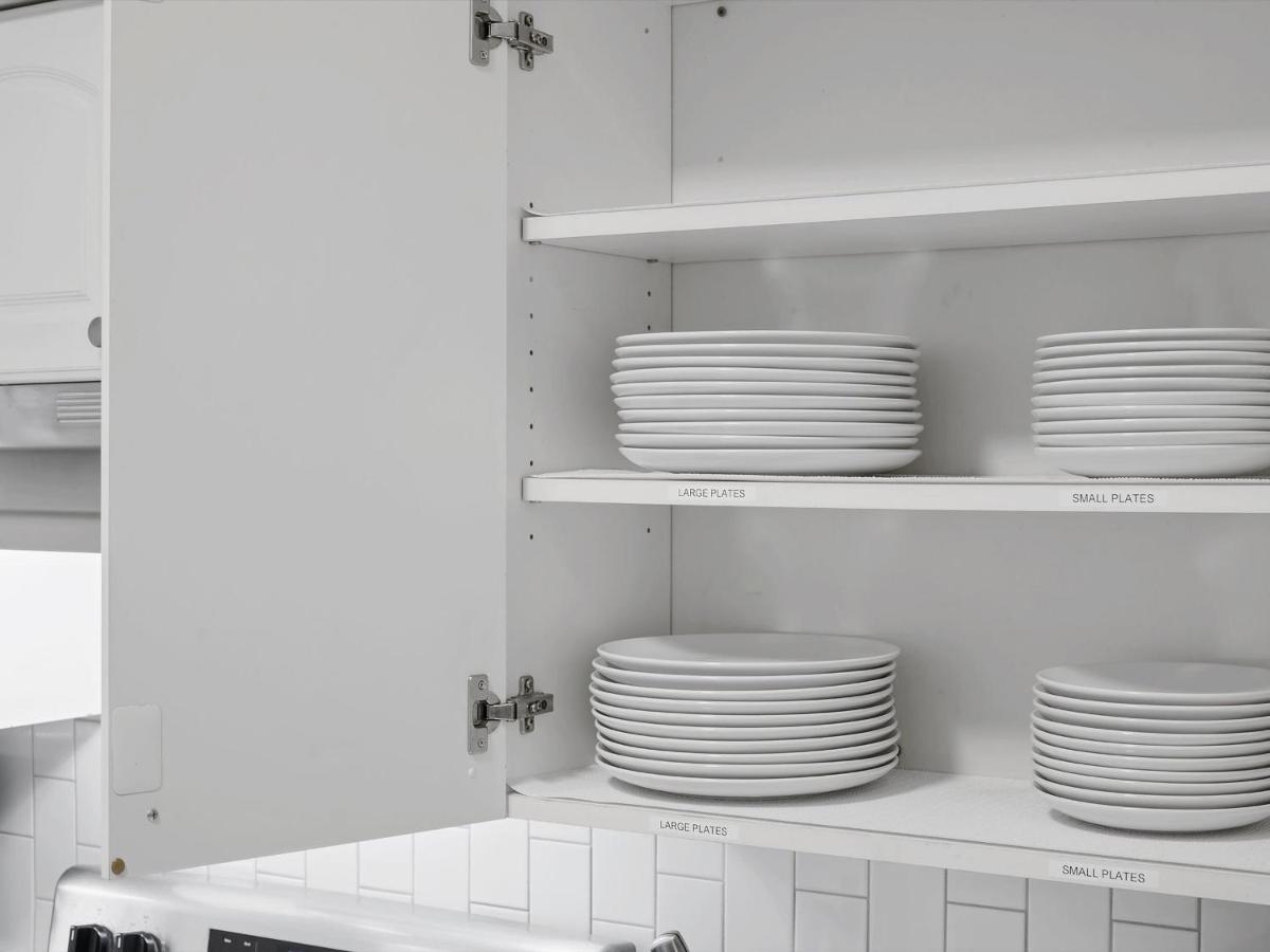 Bloomfield/shadyside @e Stylish And Modern Private Bedroom With Shared Bathroom Pittsburgh