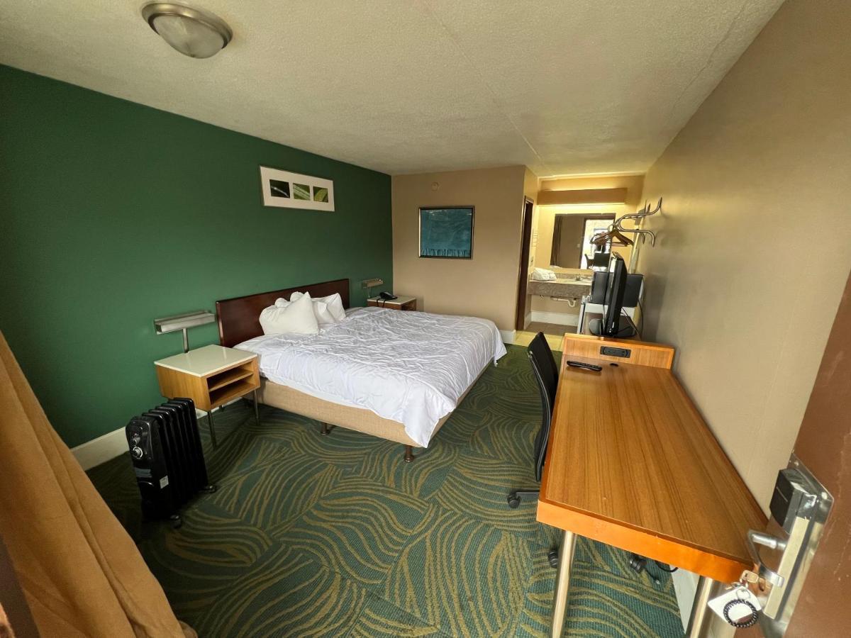 Motel Hilltop 3*