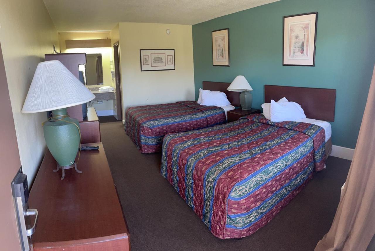 Hilltop Motel
