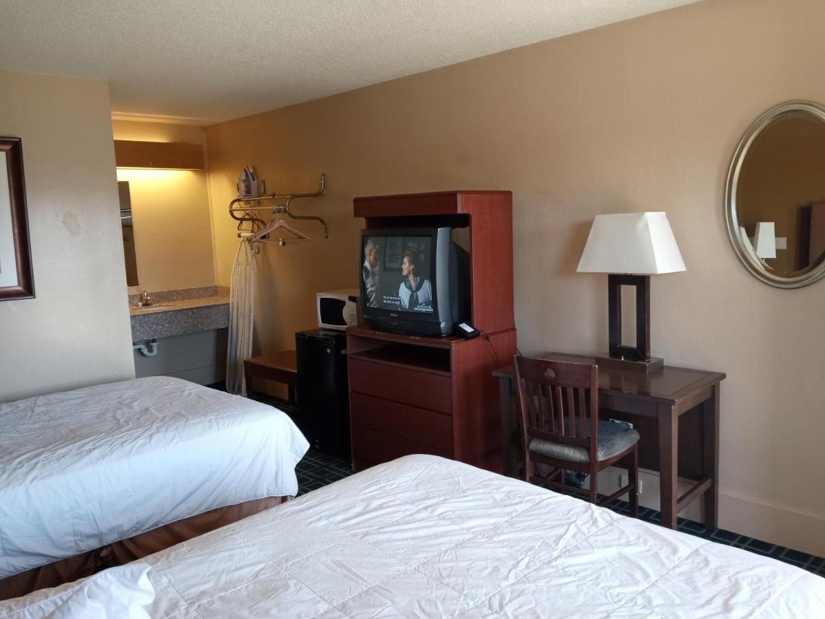 Hilltop 3* Pittsburgh