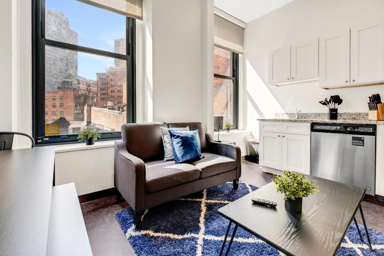 Apartment Frontdesk 209 9th St Apts Cultural Dist