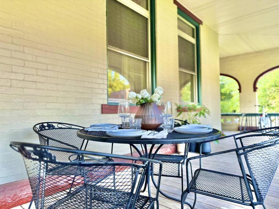 Apartment The Elliott At Highland Park By Luxe Pgh Pittsburgh