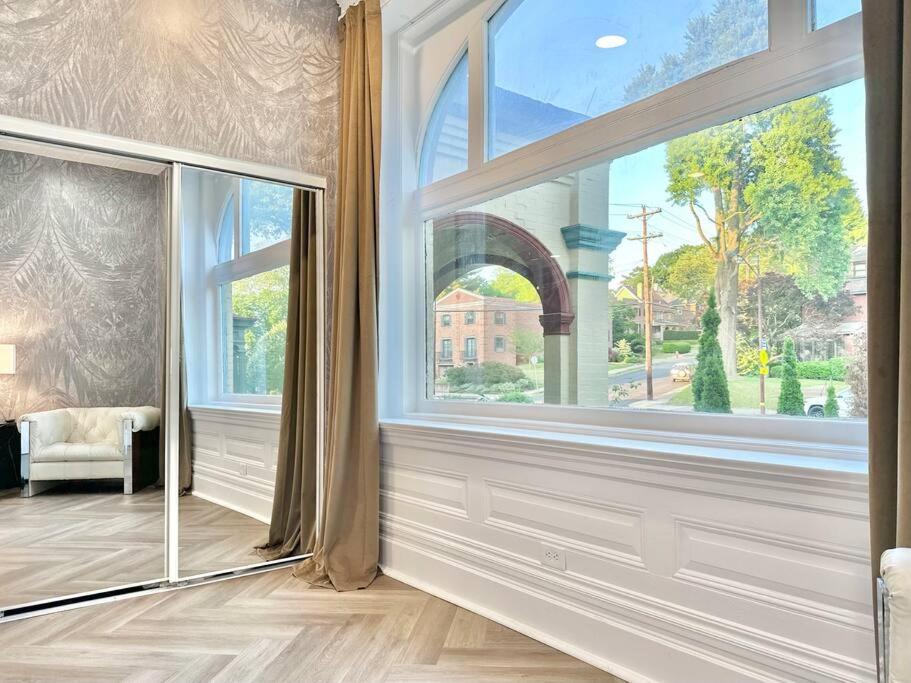 The Elliott At Highland Park By Luxe Pgh