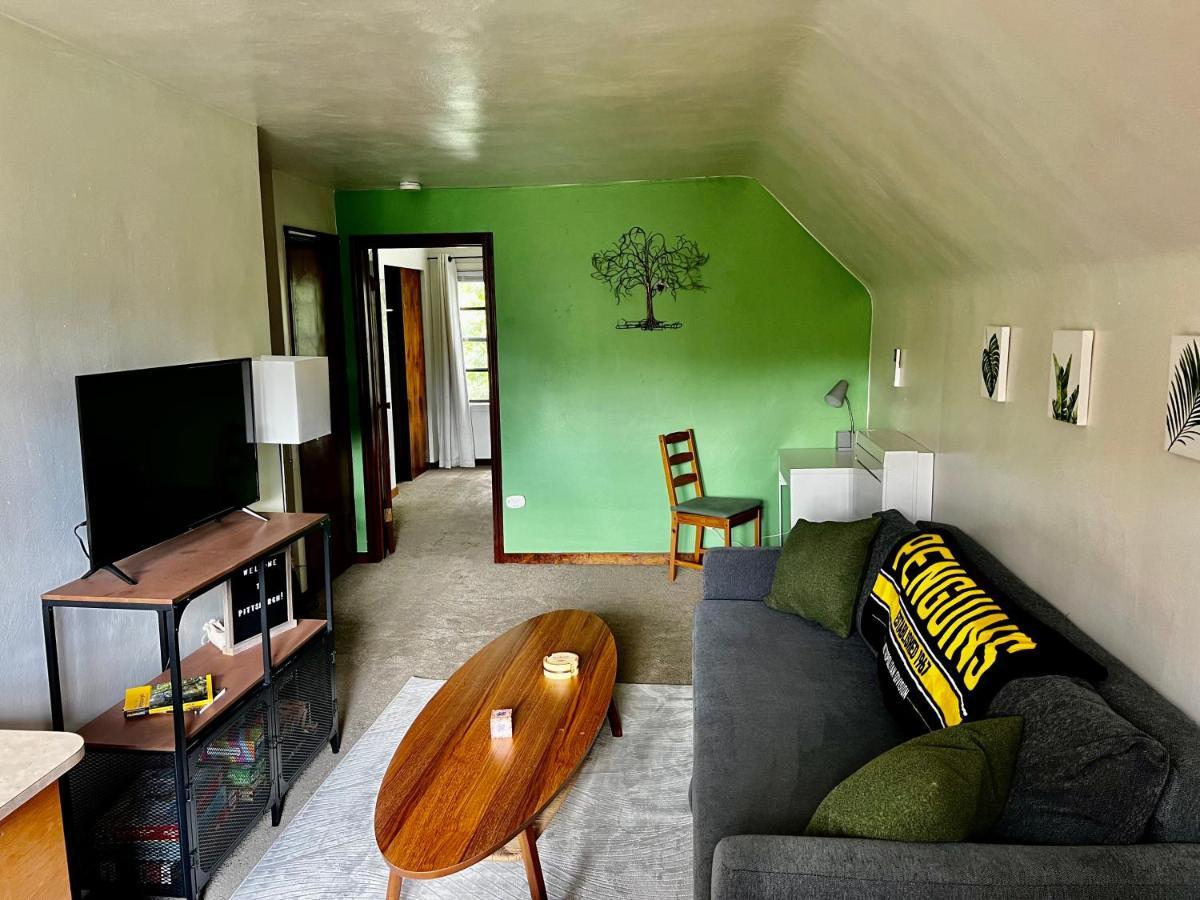 The Yinzer Retreat *