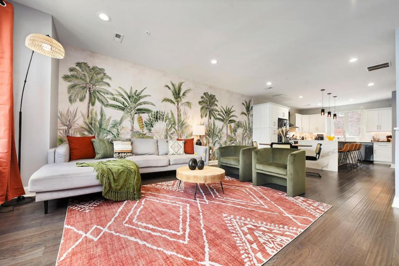 The Charlotte - Rooftop Patio, King Bed, Garage Parking, Prime Location * Pittsburgh
