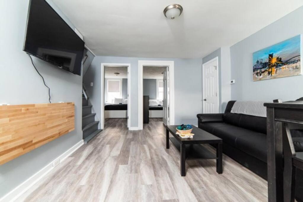 -- Agh Walkable - Free Parking - Washer & Dryer -- Apartment Pittsburgh