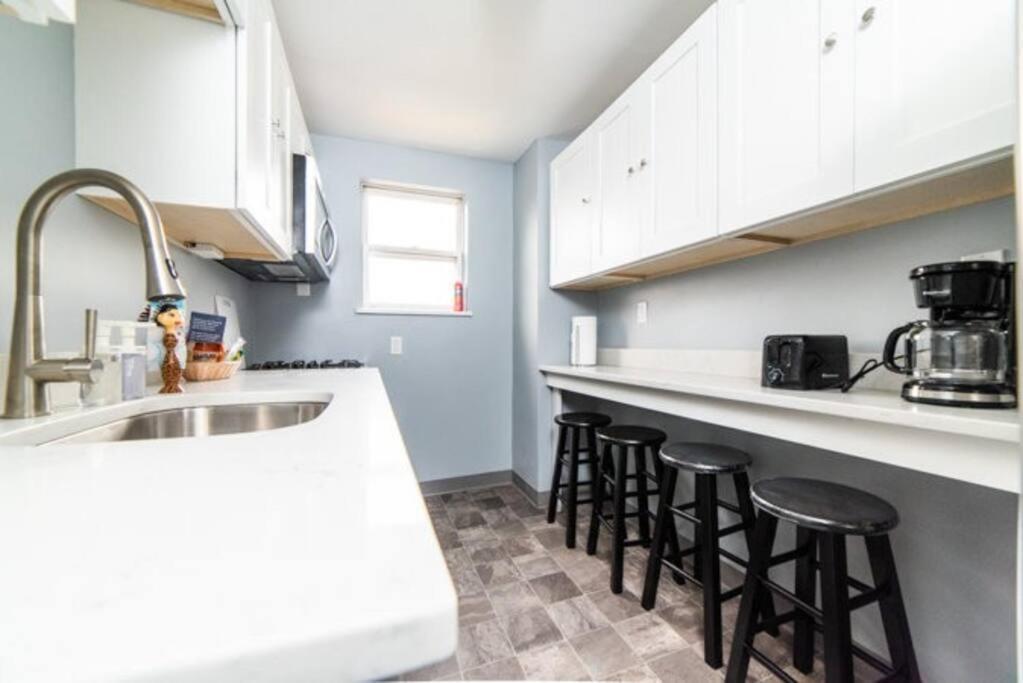 -- Agh Walkable - Free Parking - Washer & Dryer --